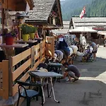 Triolet Abondance